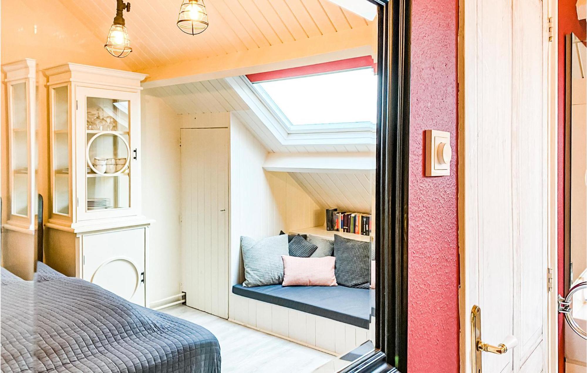 1 Bedroom Nice Apartment In Zoutelande Exterior photo